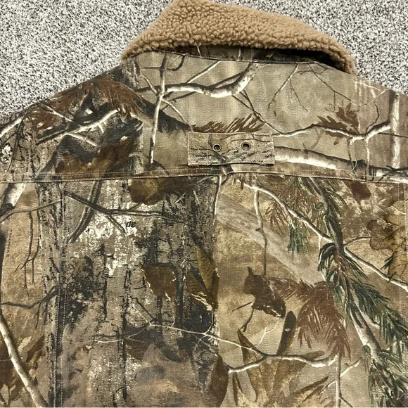 Men’s Levi’s Levi Strauss Signature Sherpa Lined Camouflage Canvas Vest Realtree - Picture 9 of 12